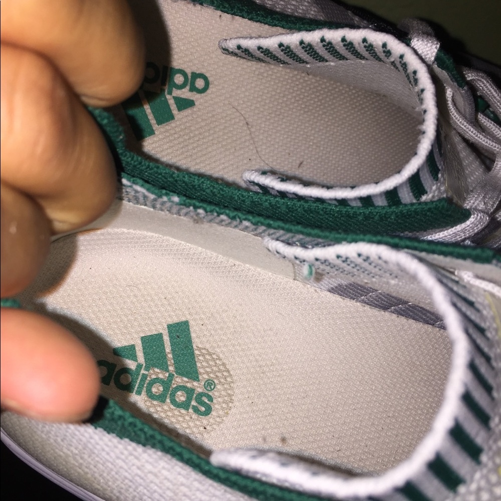 ADIDAS RUNNING SHOES - Picture 2 of 5